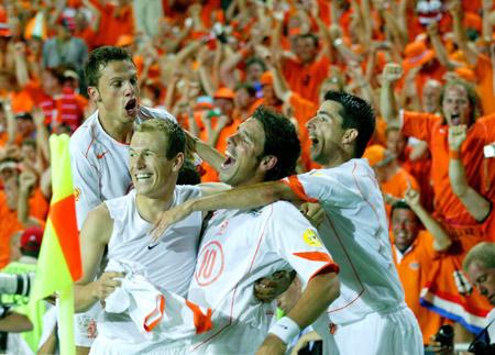 04欧洲杯荷兰瑞典（欧洲杯荷兰瑞典2004）