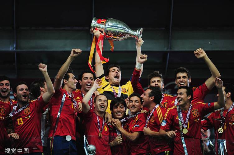 12欧洲杯西班牙战术（西班牙12欧洲杯决赛首发）